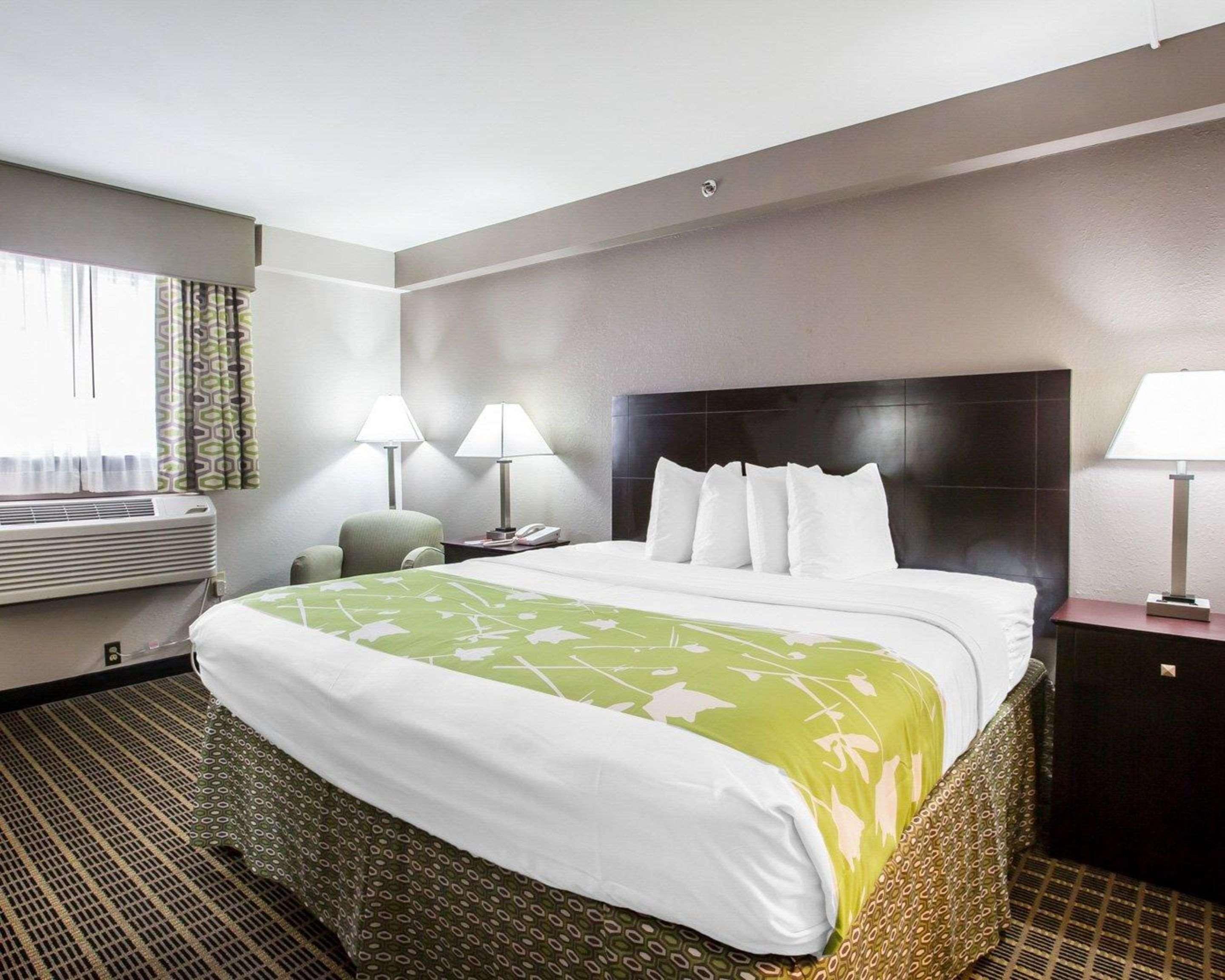 Econo Lodge Birmingham Hoover Buitenkant foto