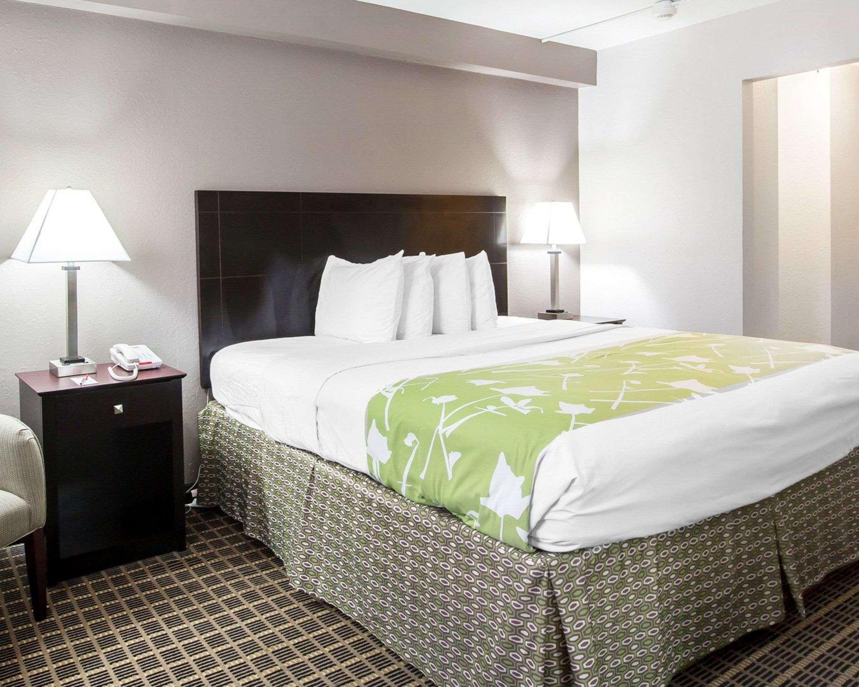 Econo Lodge Birmingham Hoover Buitenkant foto