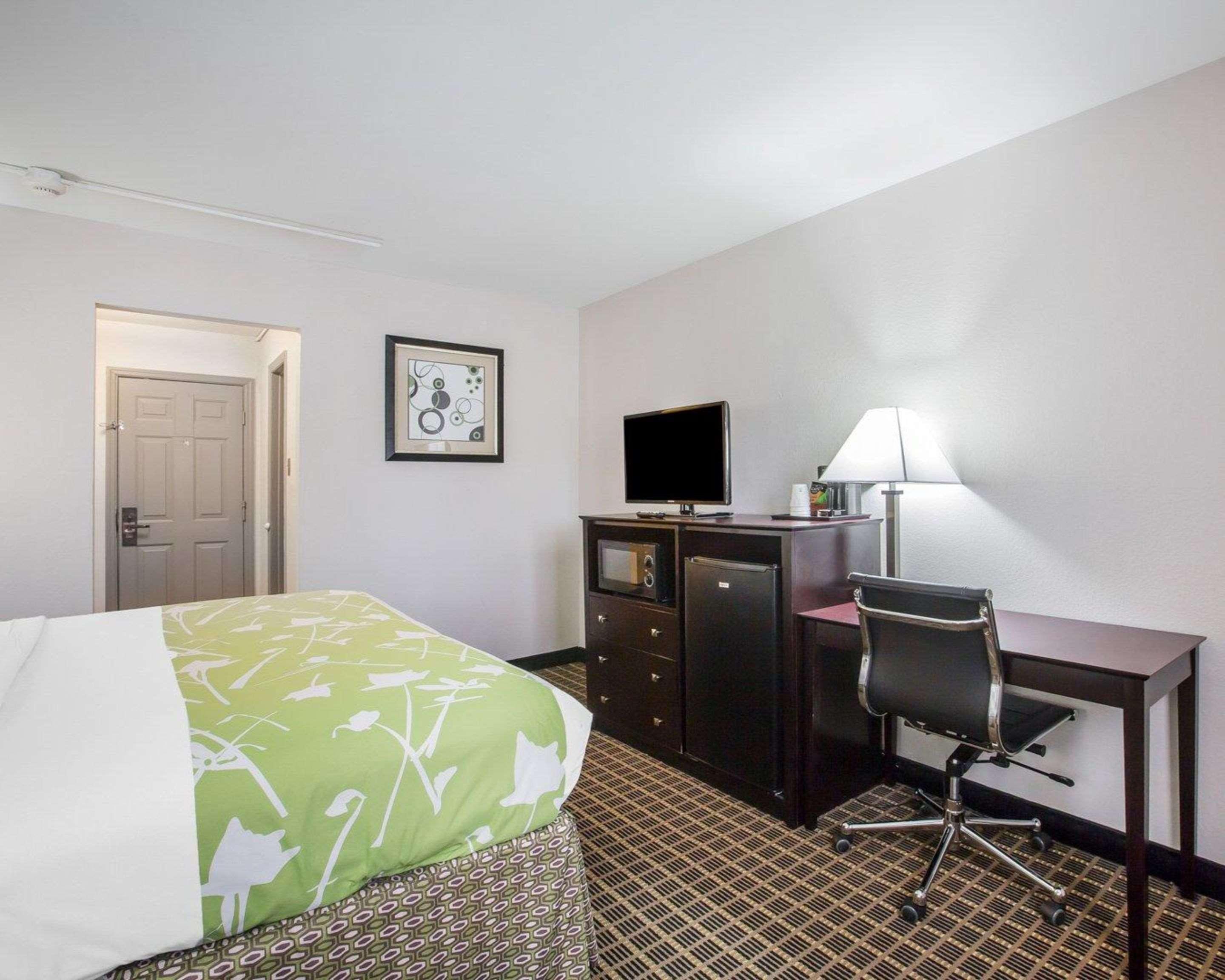 Econo Lodge Birmingham Hoover Buitenkant foto
