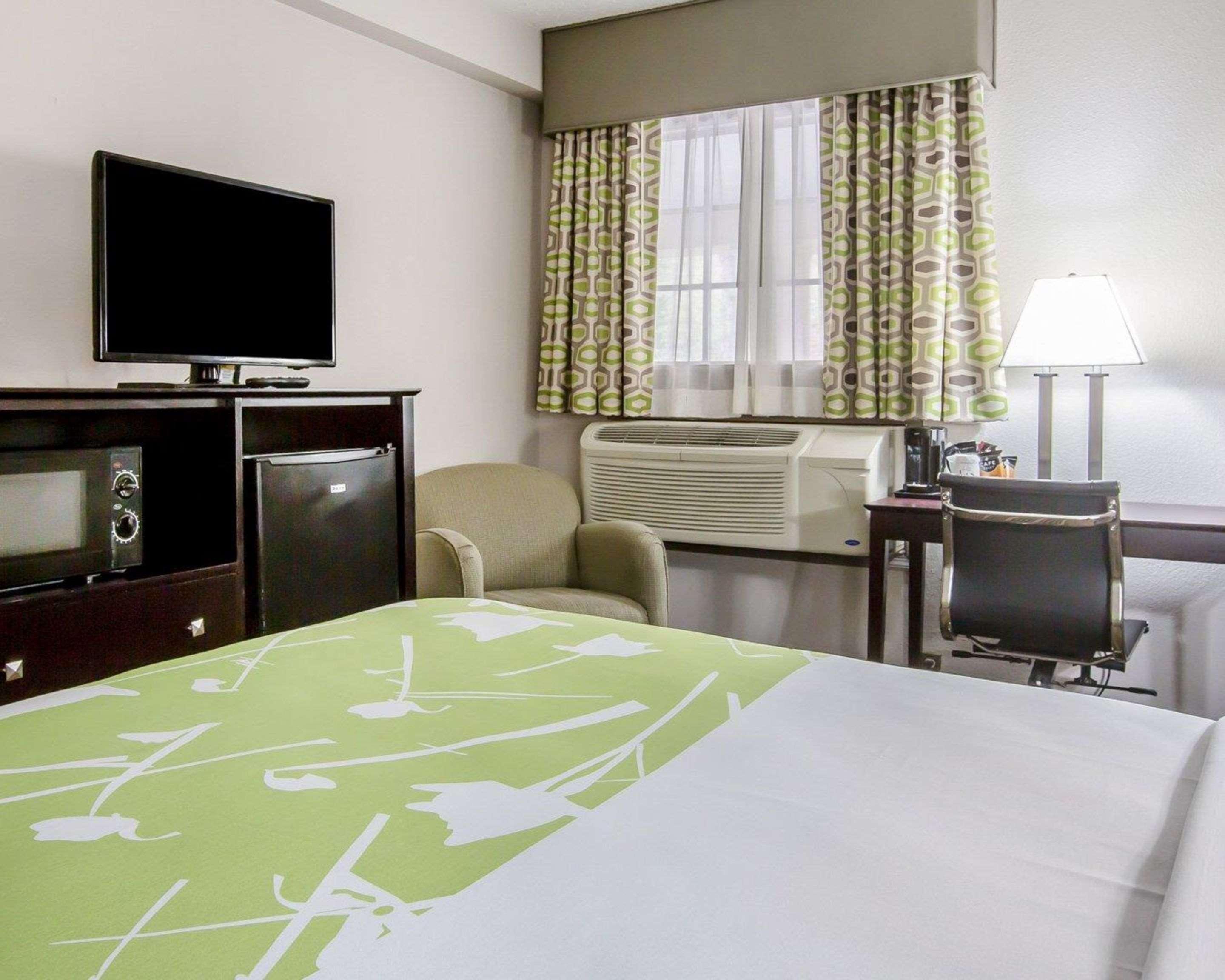 Econo Lodge Birmingham Hoover Buitenkant foto