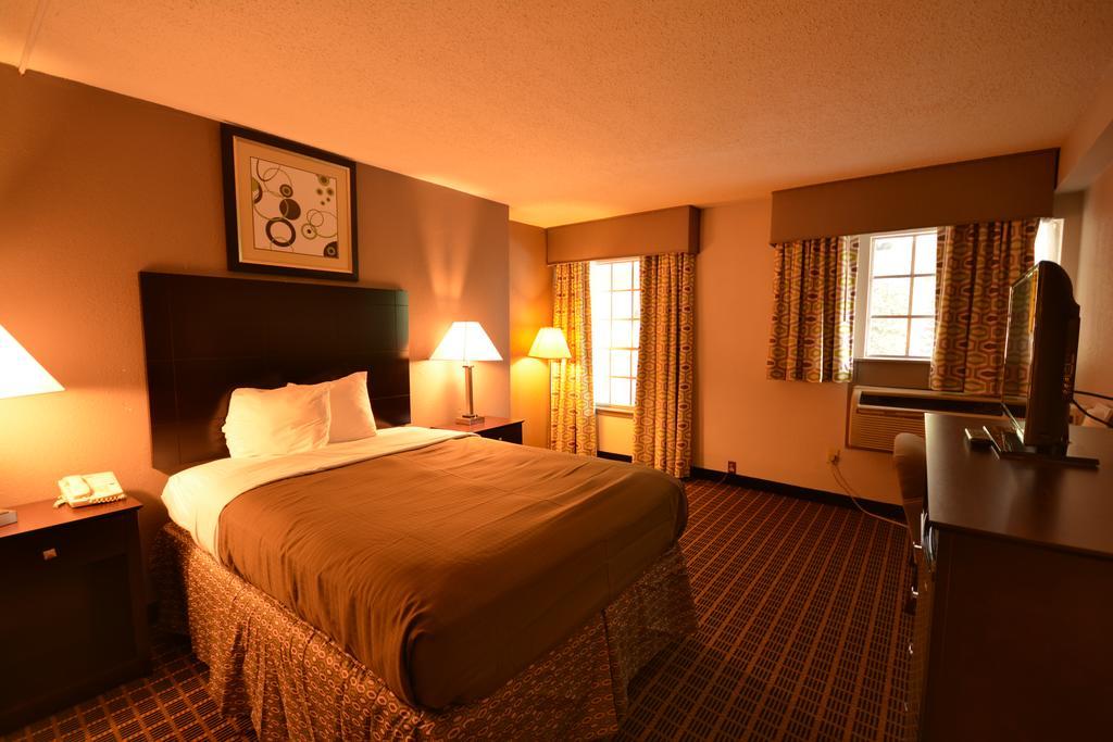 Econo Lodge Birmingham Hoover Buitenkant foto